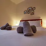 Free Breakfast - Michelangelo Dream House
